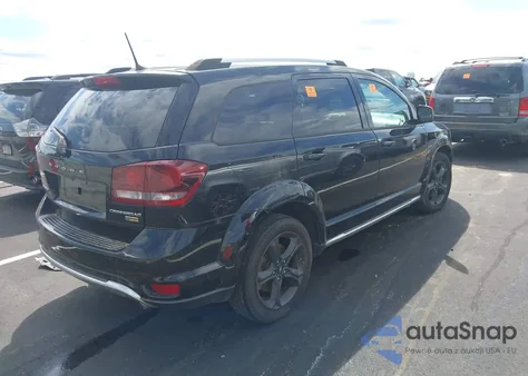 2019 Dodge Journey Crossroad z USA, uszkodzony, nr VIN 3C4PDCGG8KT857955